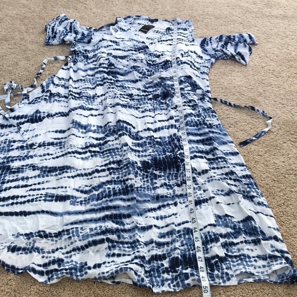 NWT! TORRID Size 2X blue tie dye cold shoulder wrap dress - Picture 9 of 10